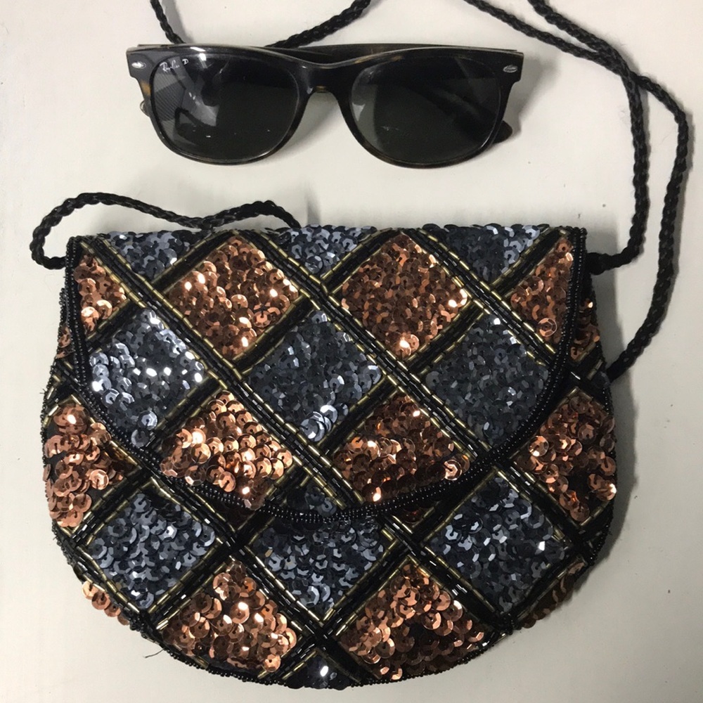 Gunmetal and bronze sequined crossbody purse - Picture 7 of 7